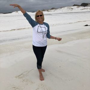 Meet your Posher, Debbie